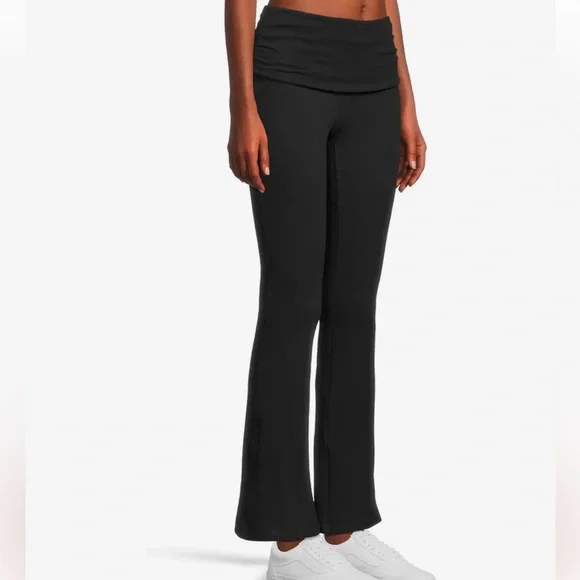 FP Movement Aced It Black Boot Cut Flare Pants Size L LIKE NEW - Picture 2 of 11